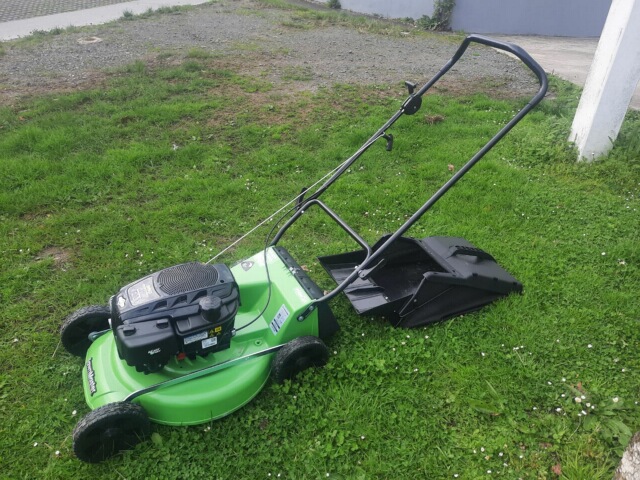 LawnMaster Widecut 850 M&C - Image 4