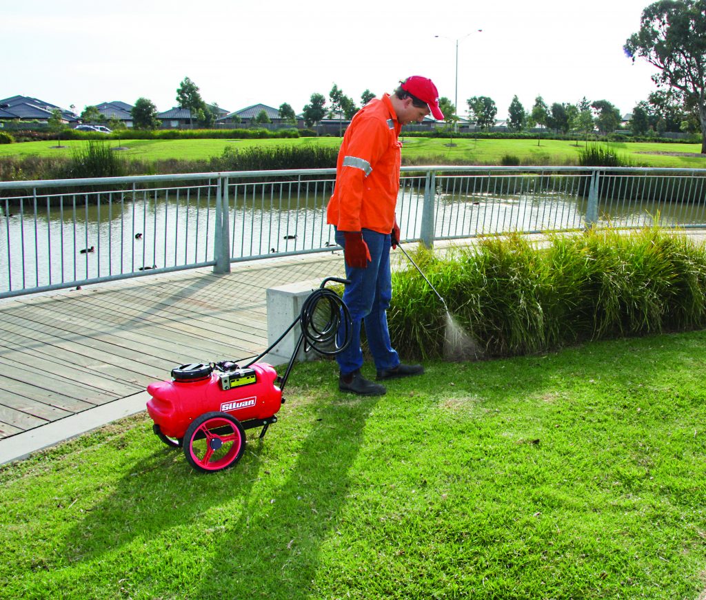 25L RECHARGEABLE REDLINE TROLLEY SPRAYER - Image 2